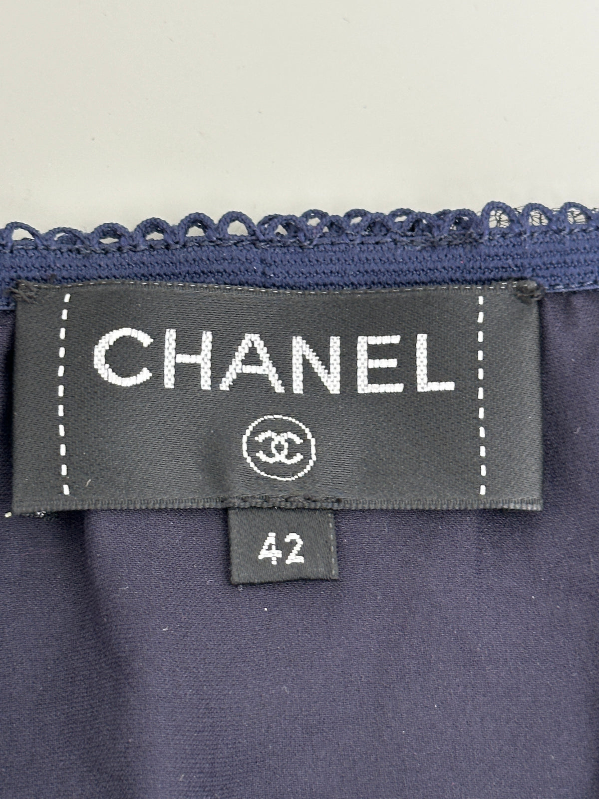 Chanel navy blue lace skirt - size 42