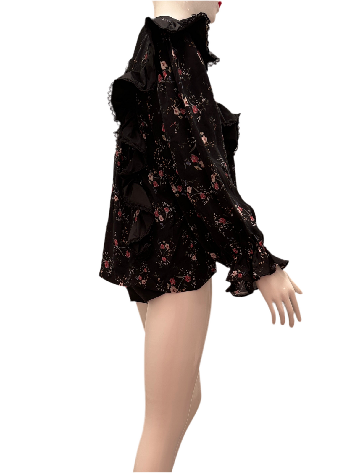 Lug Von Siga black ruffled top with floral motif - size 40