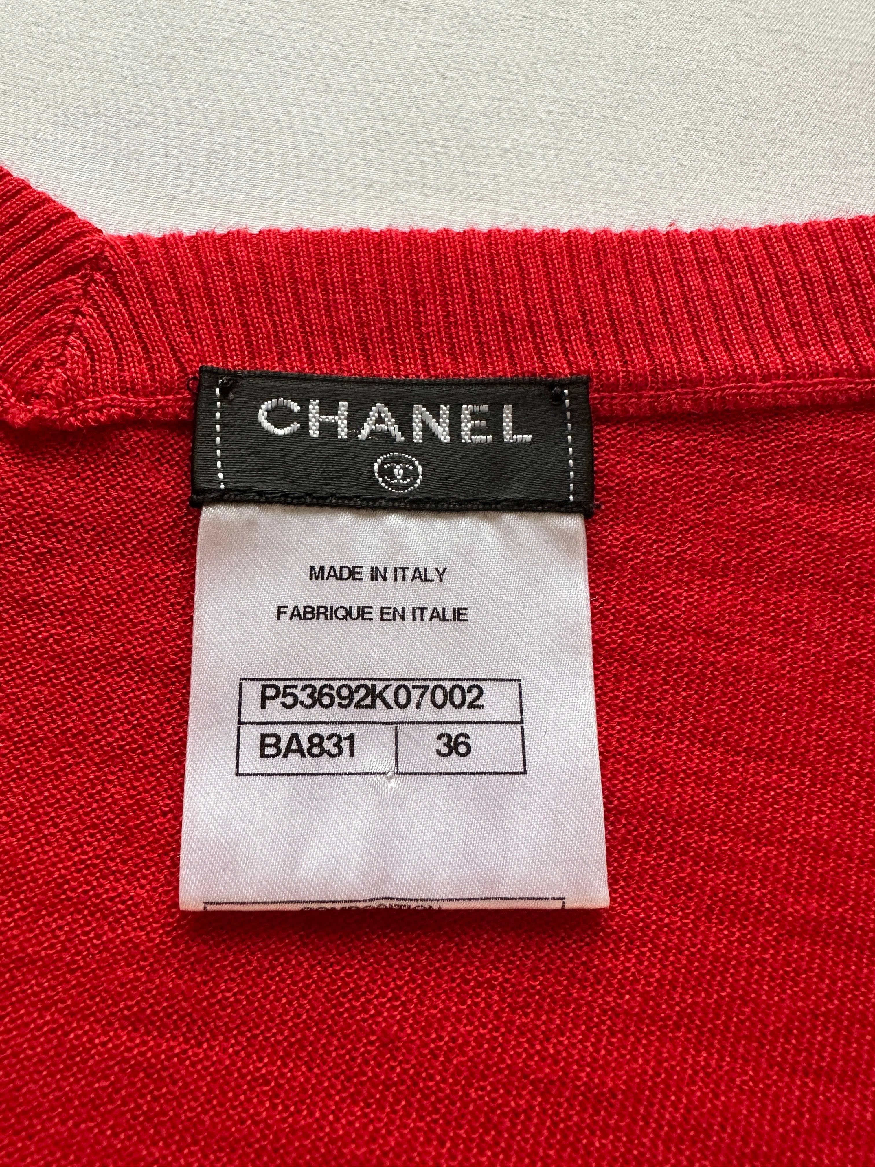 Chanel thin red V-neck sweater short-sleeved - size 36