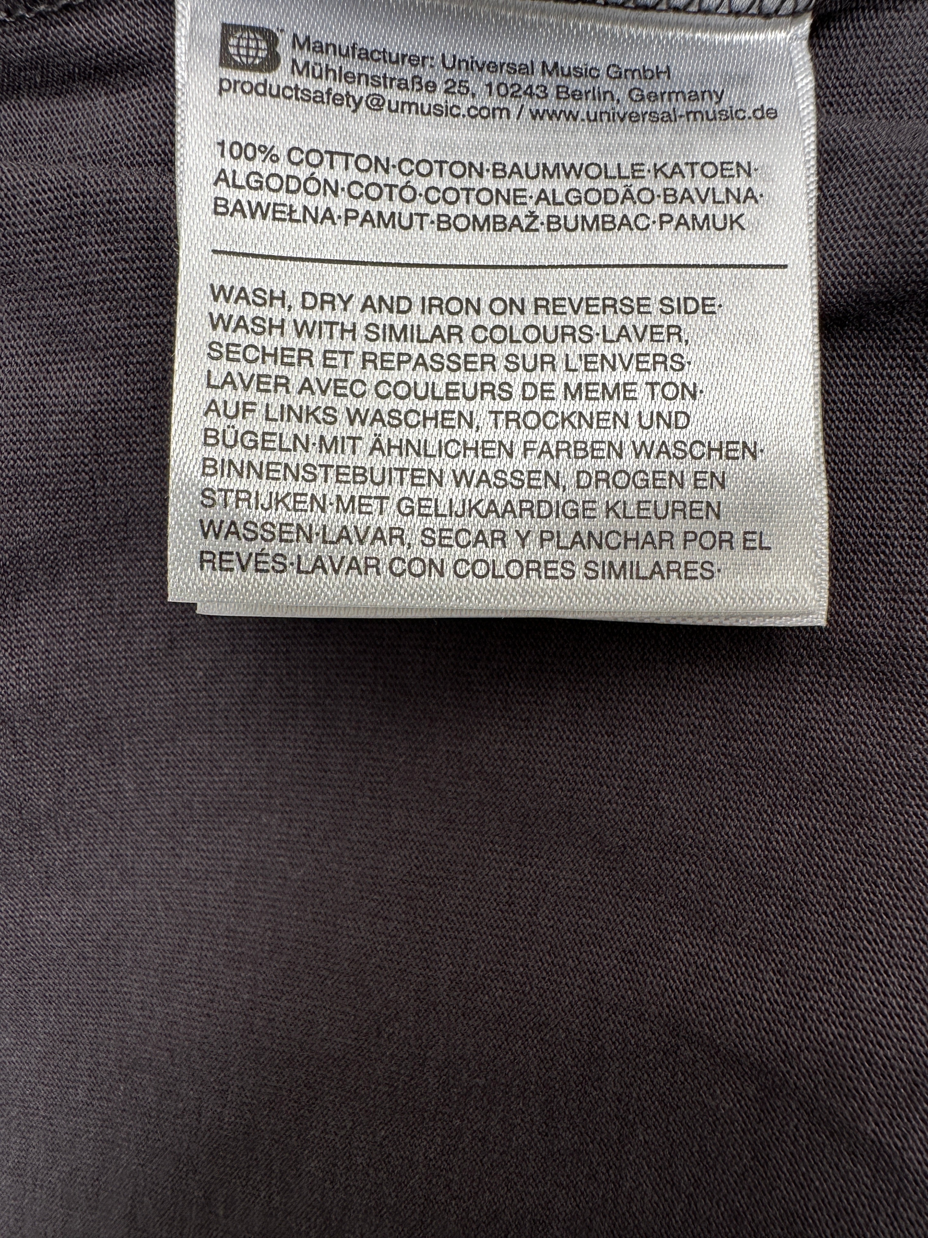 Guns N' Roses classic logo graphic t-shirt - size XL