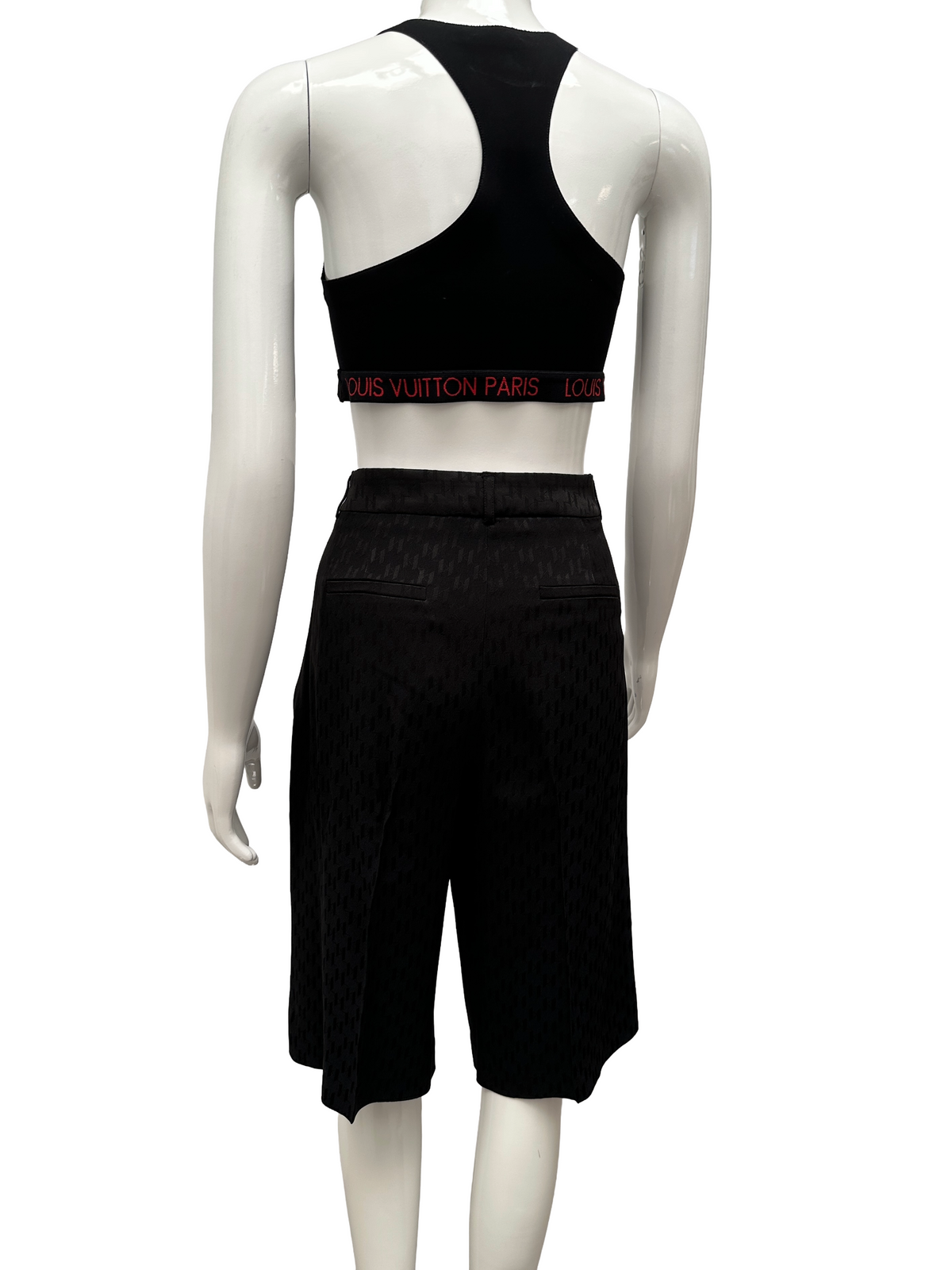 Karl Lagerfeld black short with monogram - size 38