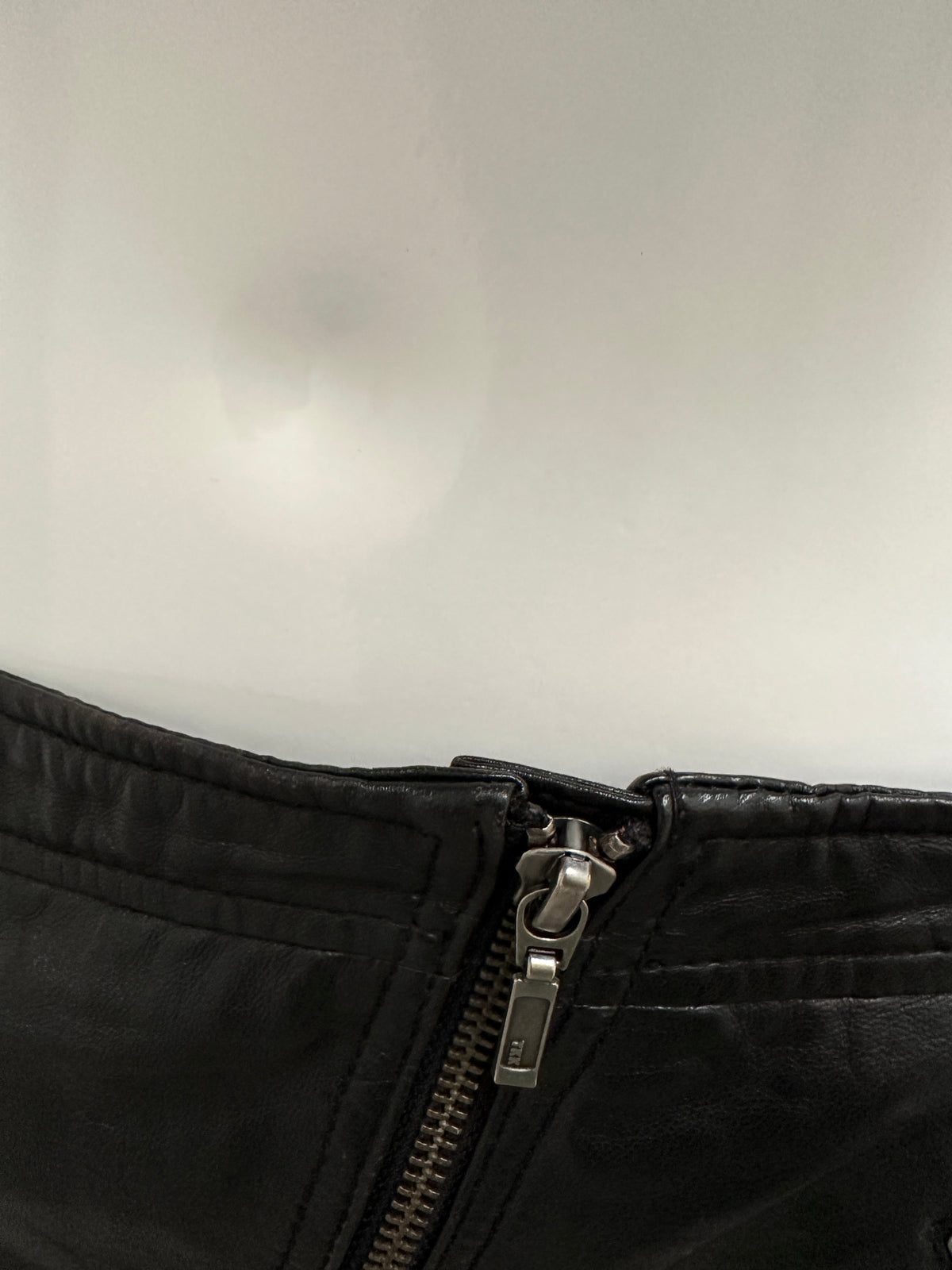 Berenice Black leather skirt with silver zip - size 36