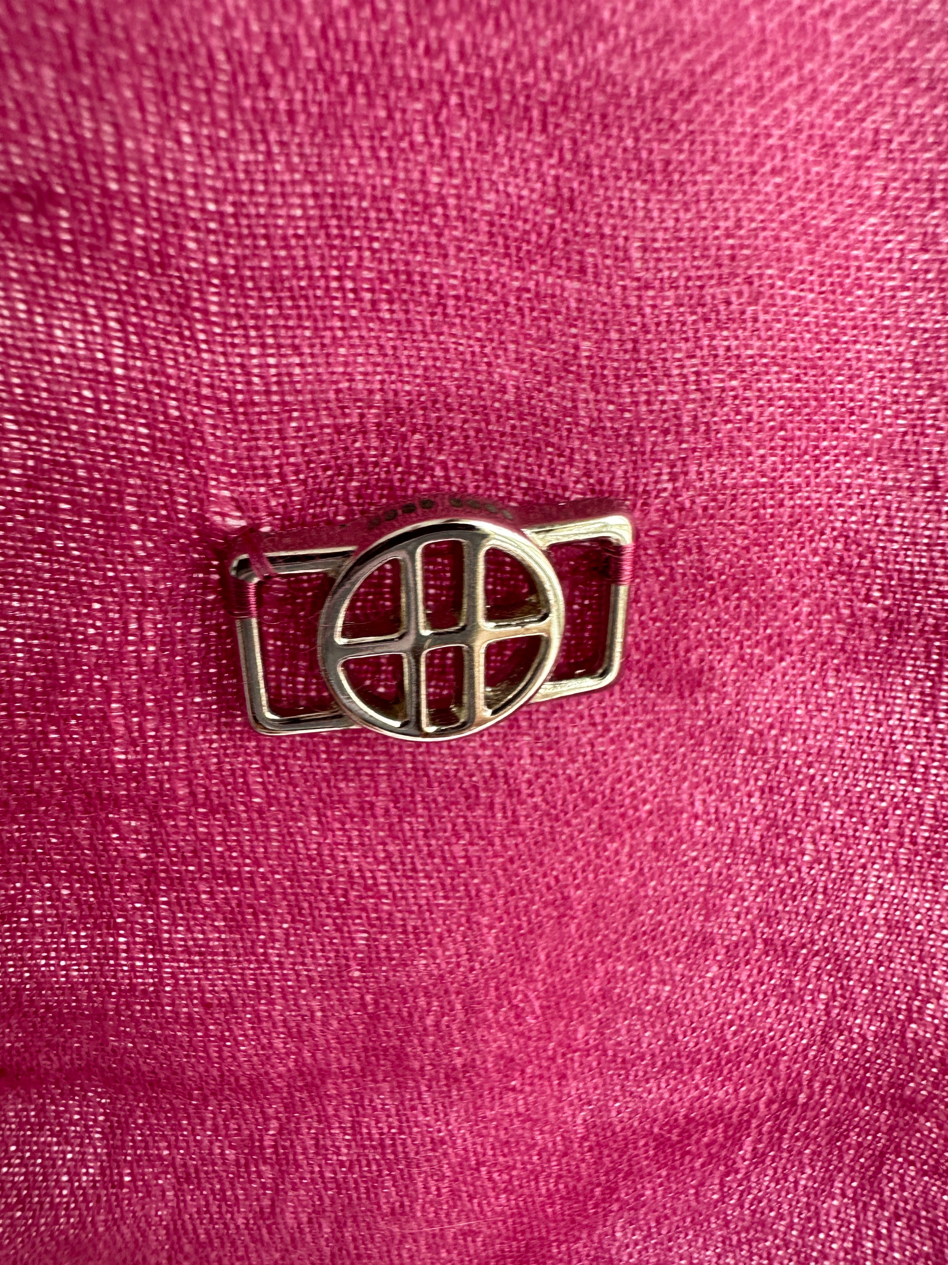 Hugo Boss pink stole