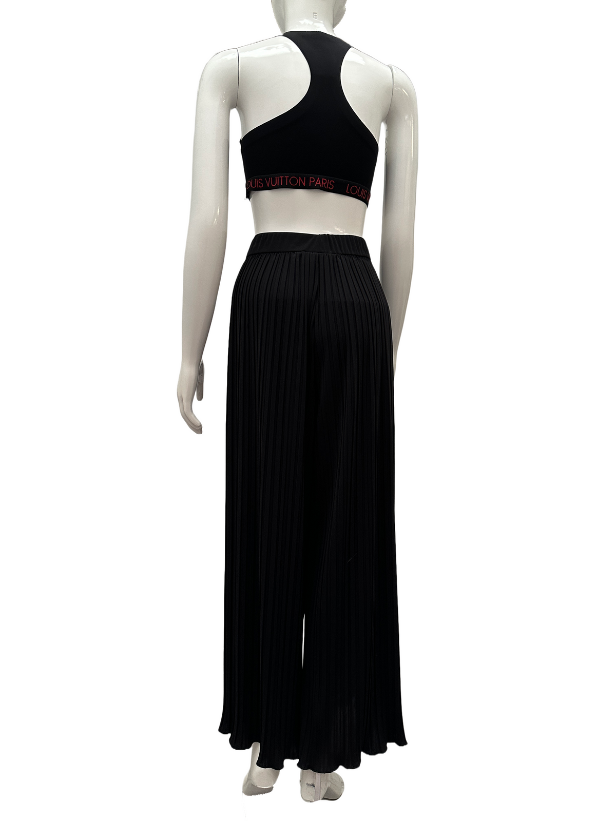 Max Mara Leisure black pleated pants - size 40