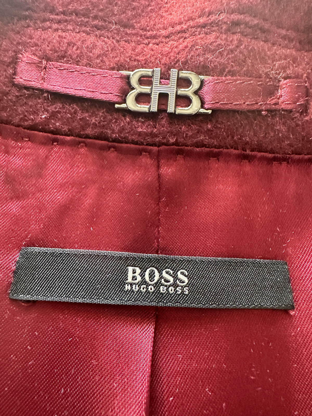 Hugo Boss long burgundy coat with waist belt - size 34