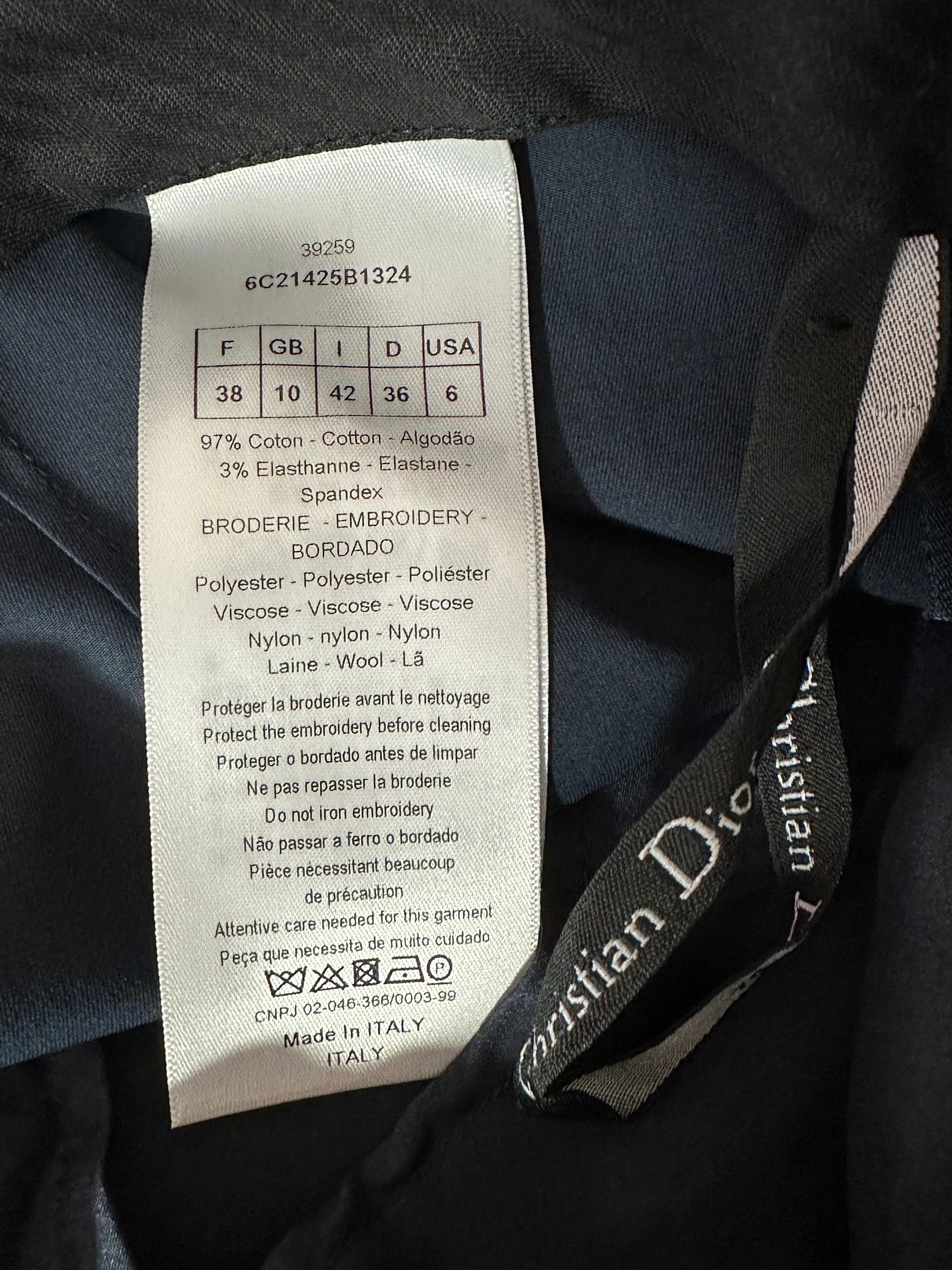 Christian Dior Navy blue shorts in cotton - size 38 FR resized to fit a 36