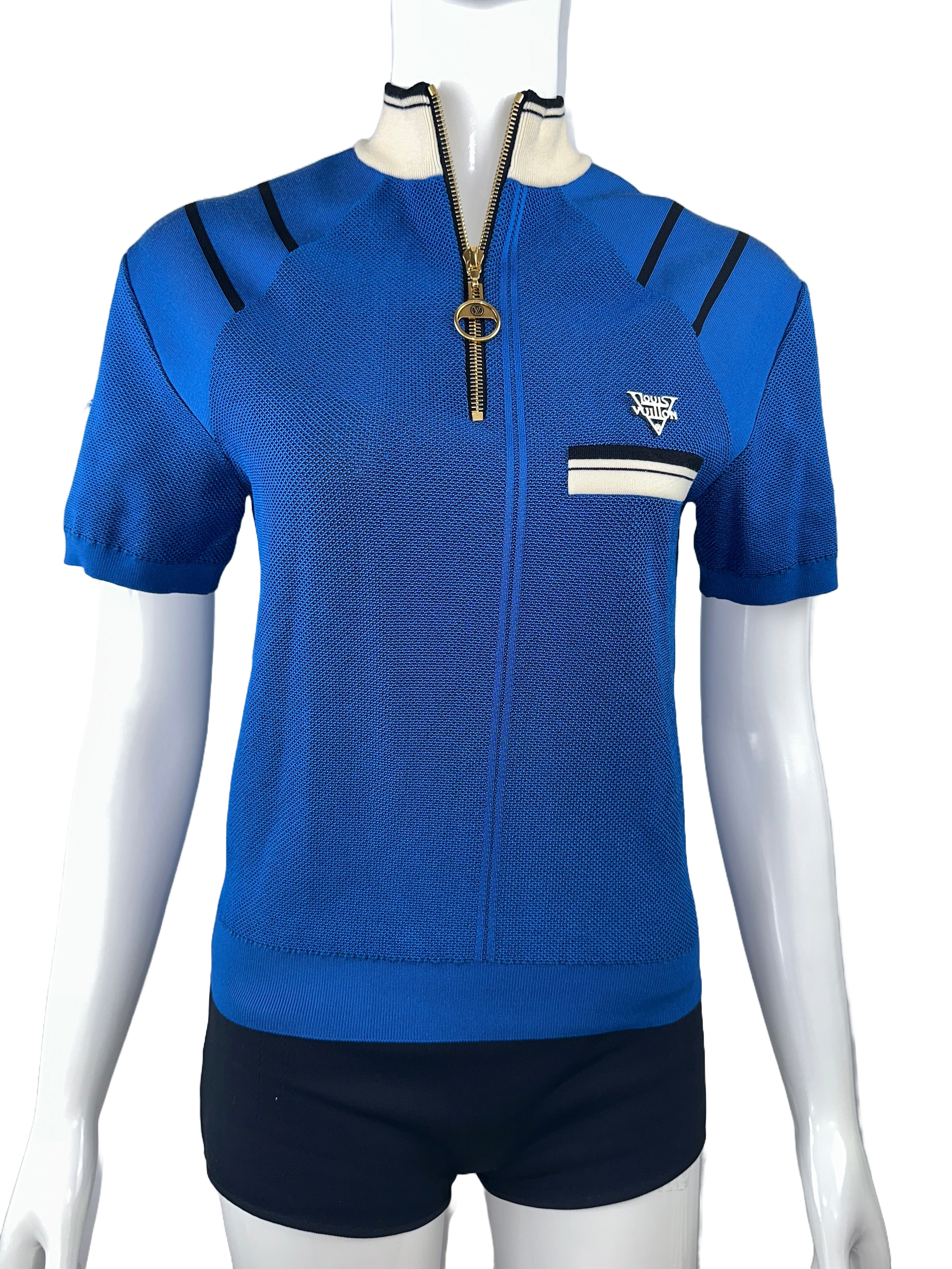 Louis Vuitton blue zip top with brooch - size 36