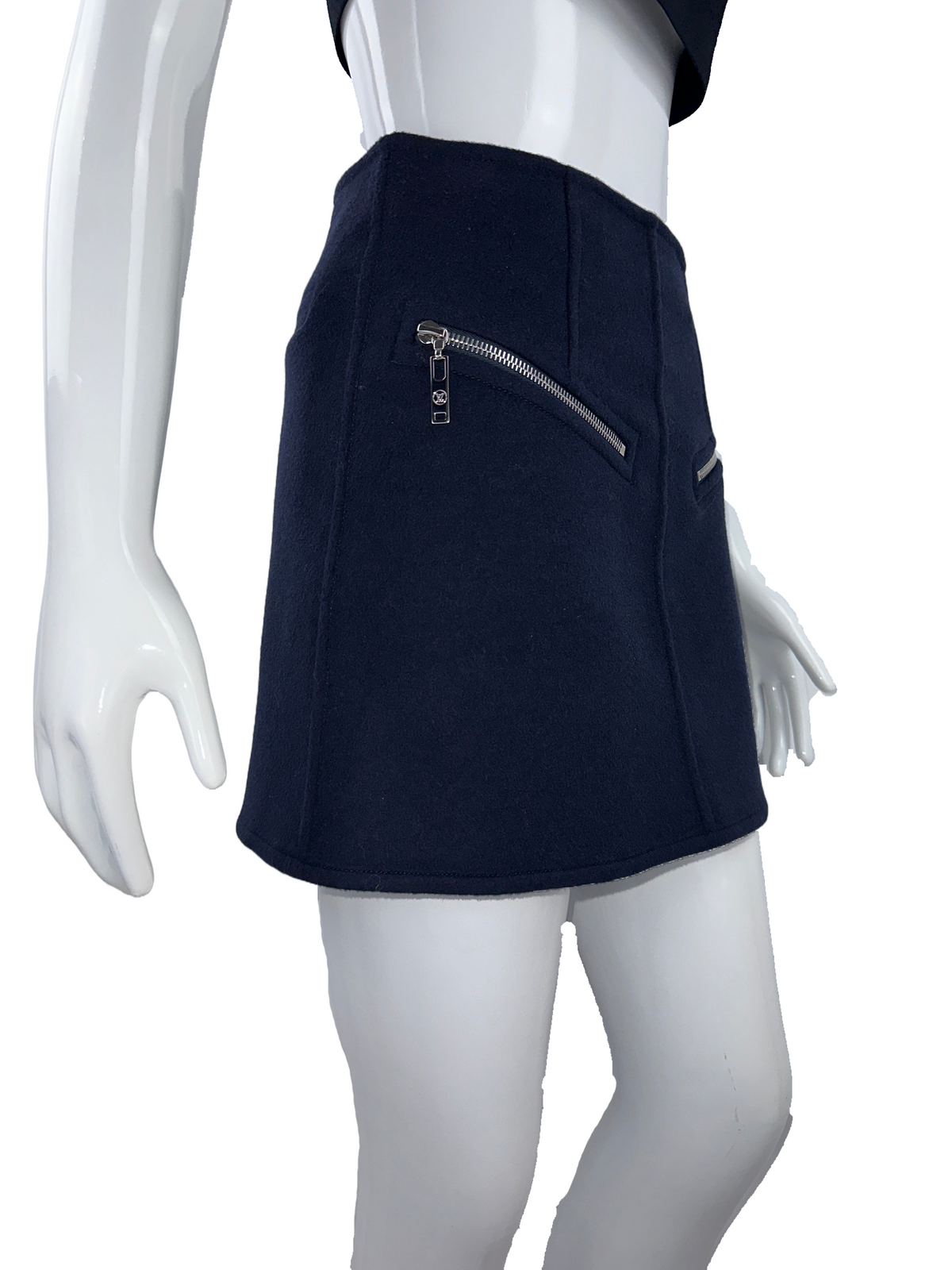 Louis Vuitton navy blue skirt with silver zipper - size 34