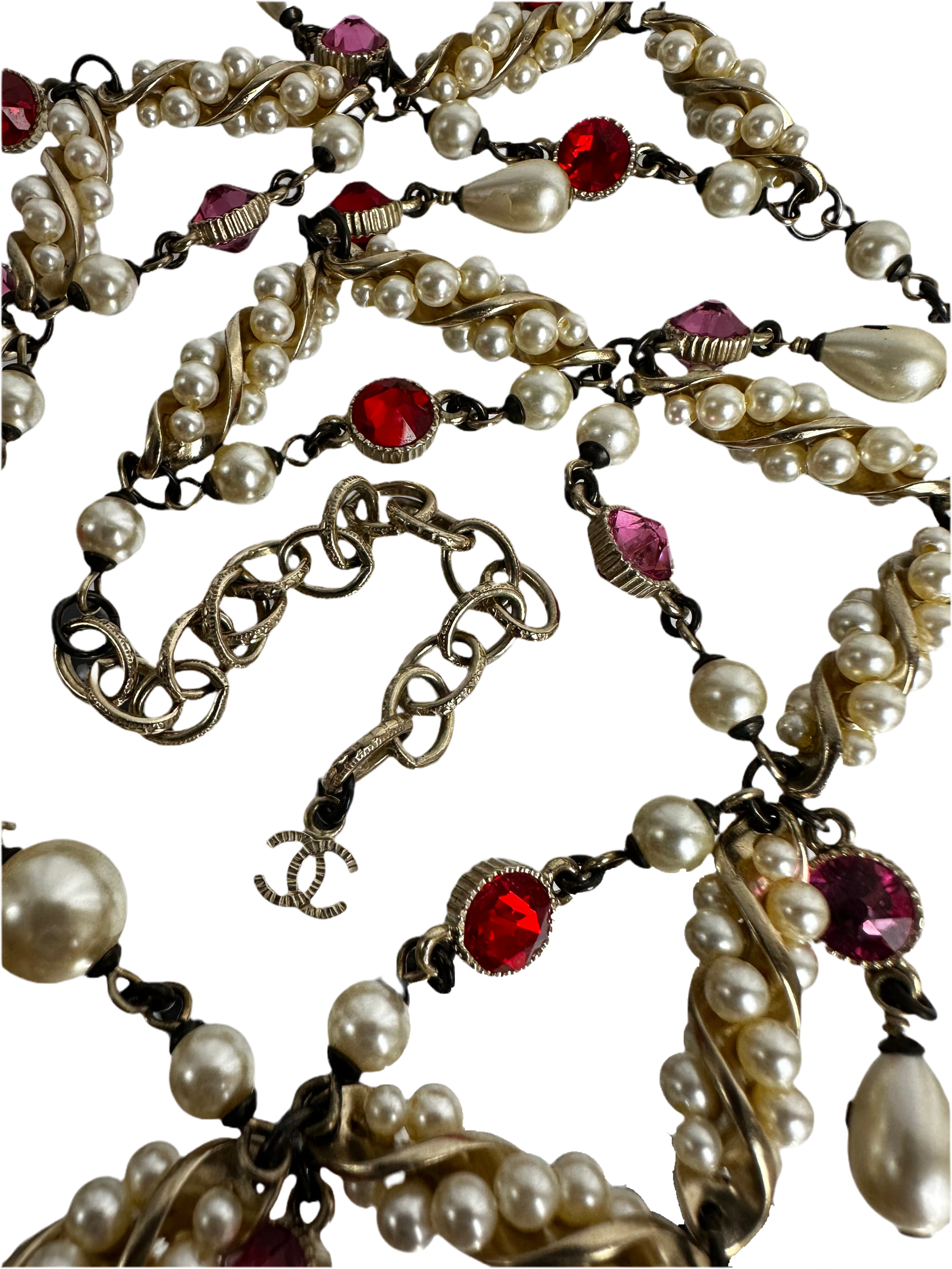 Chanel baroque necklace