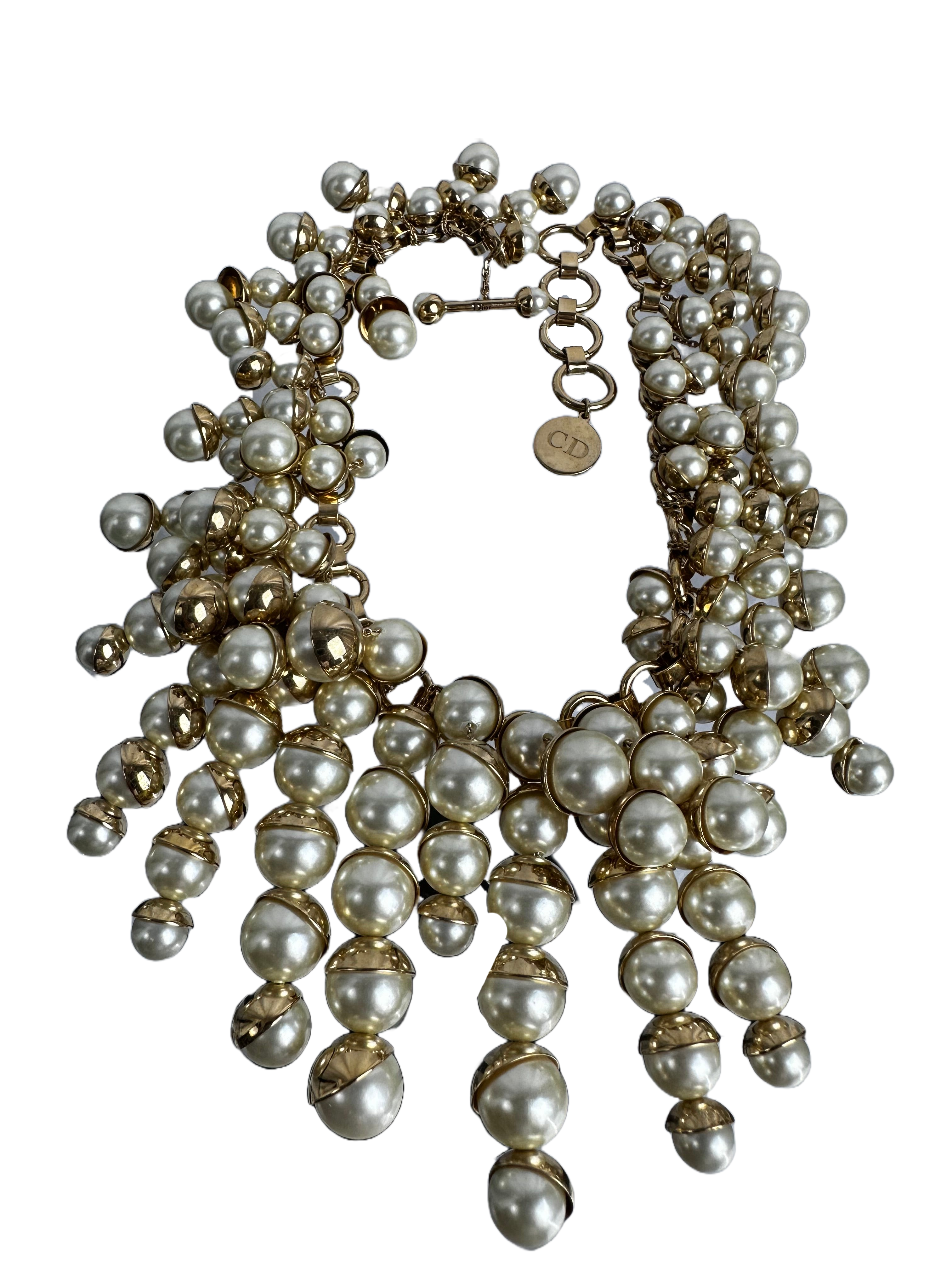Dior pearl necklace