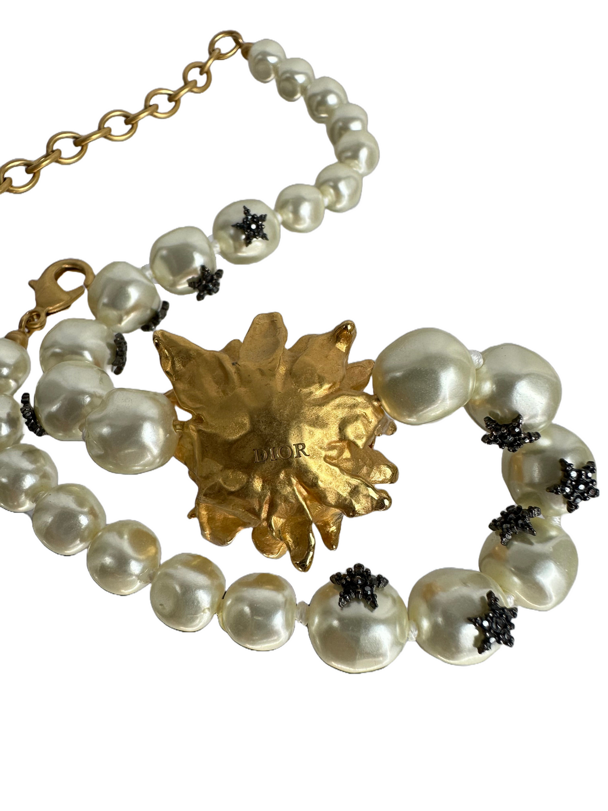 Dior jardin gold finish choker with pearl