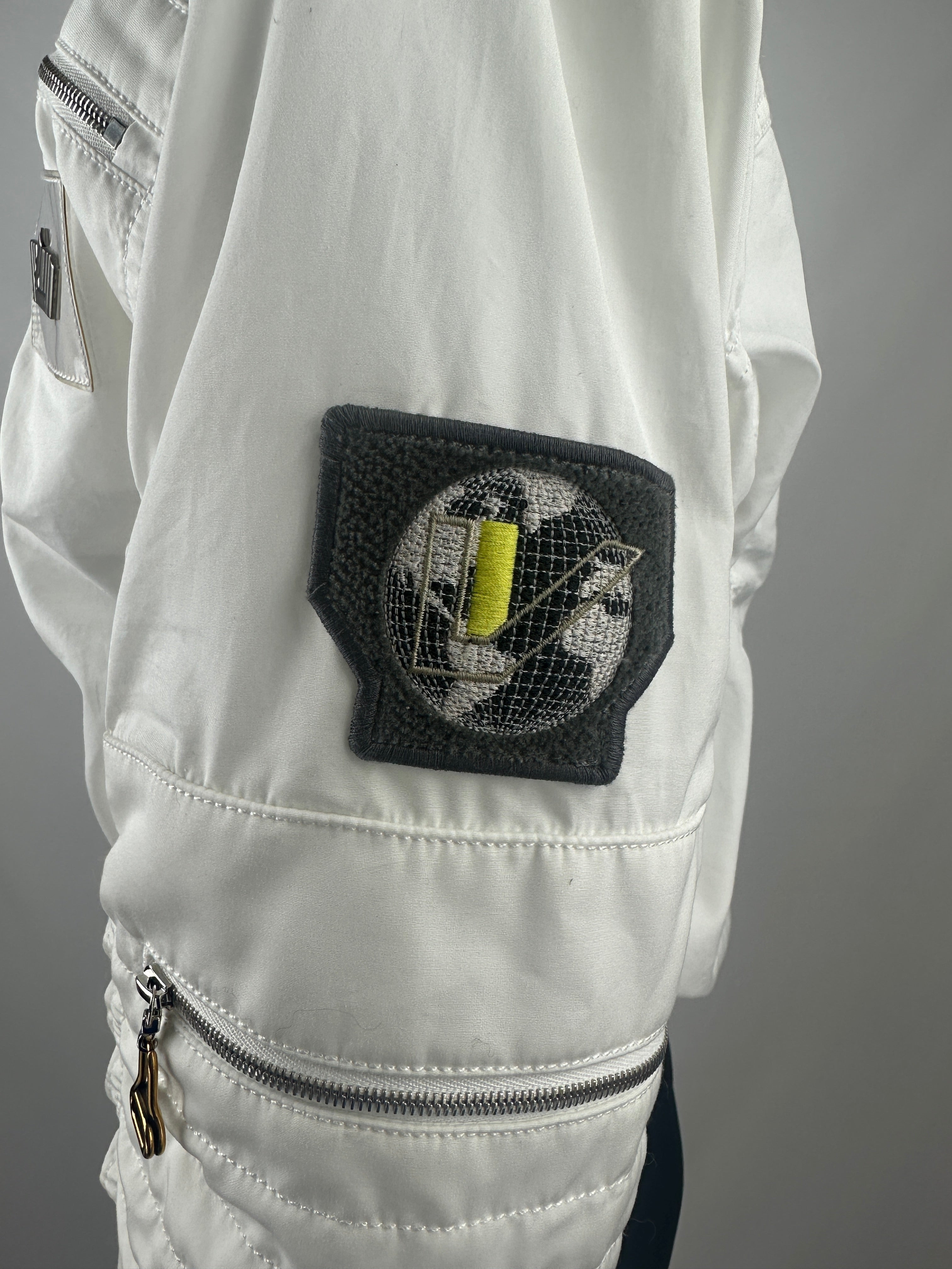 Louis Vuitton white bomber with silver zipper - size 36