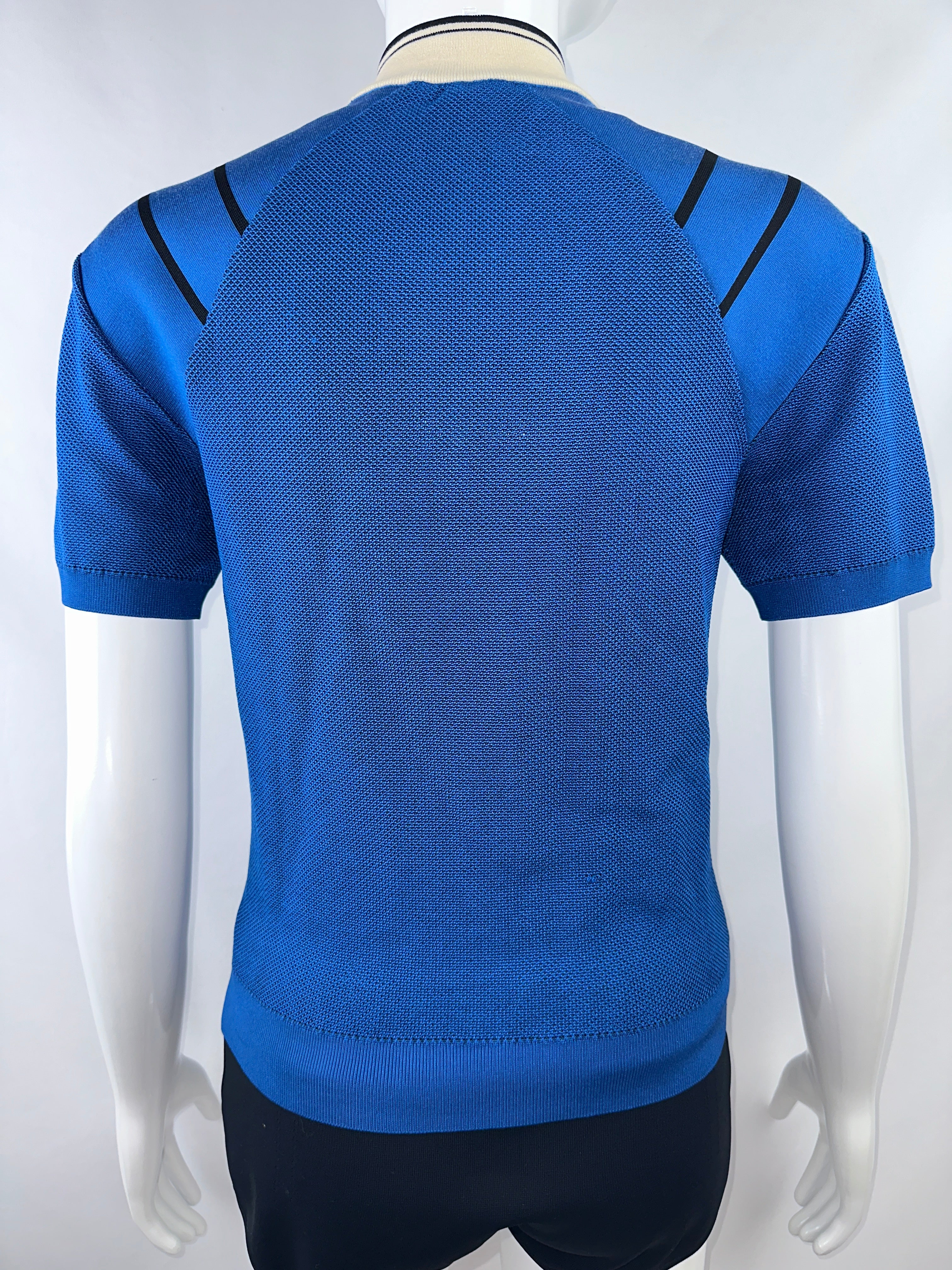 Louis Vuitton blue zip top with brooch - size 36
